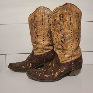Womens Corral Snip Toe Boots